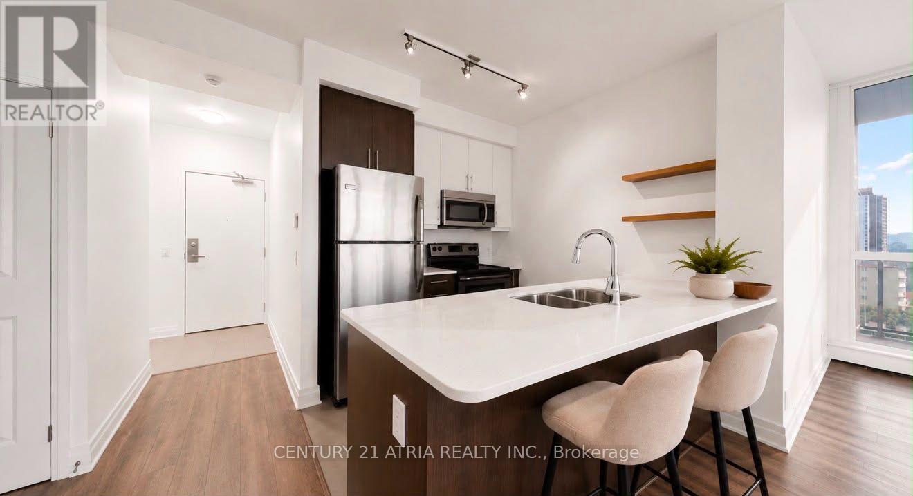 1004 - 530 ST CLAIR AVENUE W