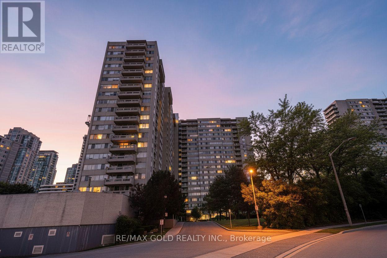 1913 - 3590 KANEFF CRESCENT