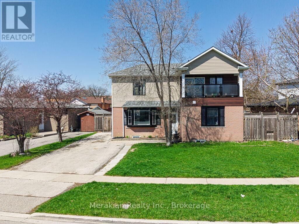 214 FOLKSTONE CRESCENT