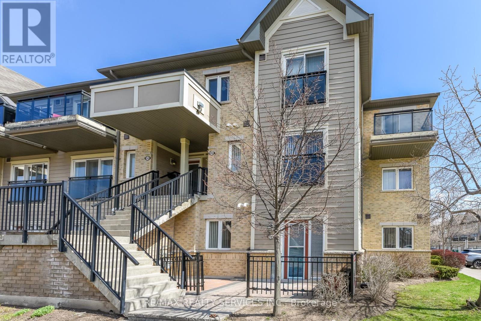 84 - 2891 RIO COURT