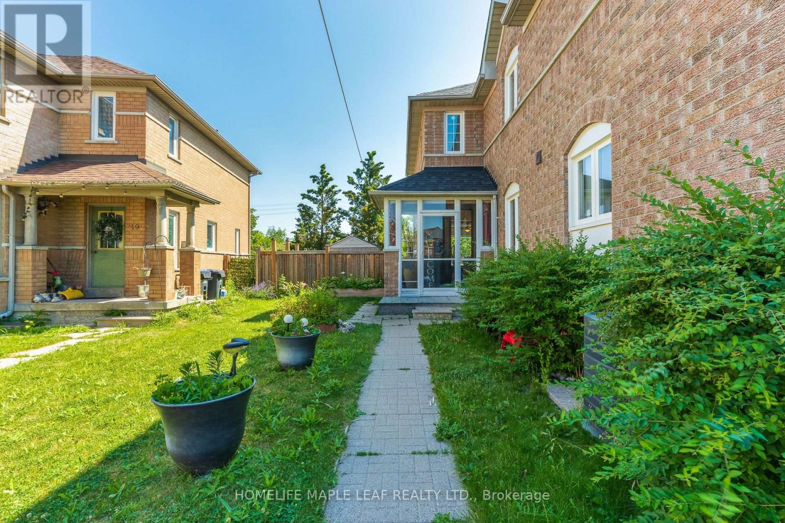 43 MORNINGMIST STREET