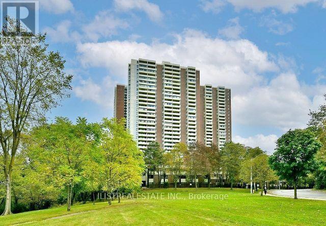 407 - 5 MASSEY SQUARE