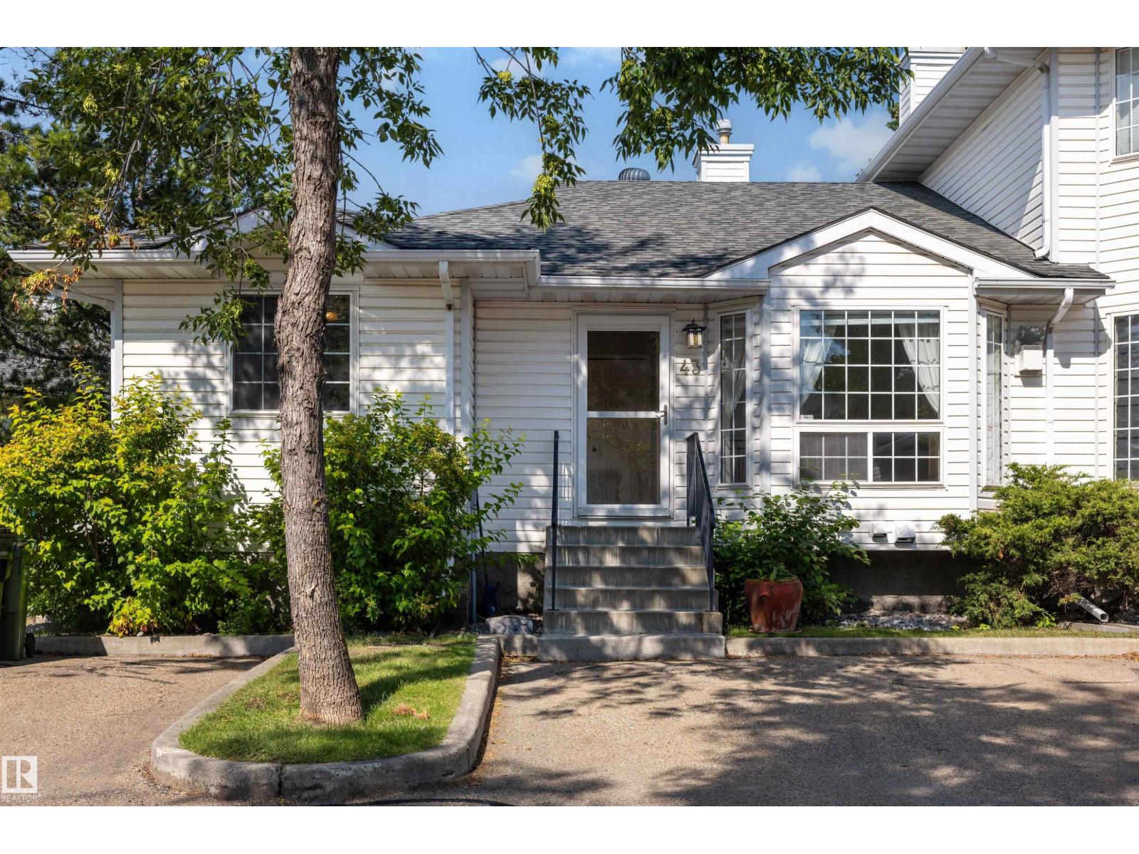 #43 3311 58 ST NW