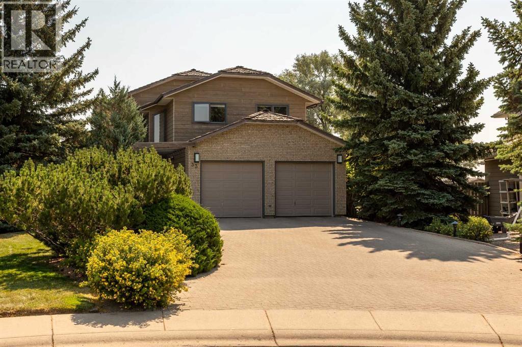 33 Ridgewood Crescent W