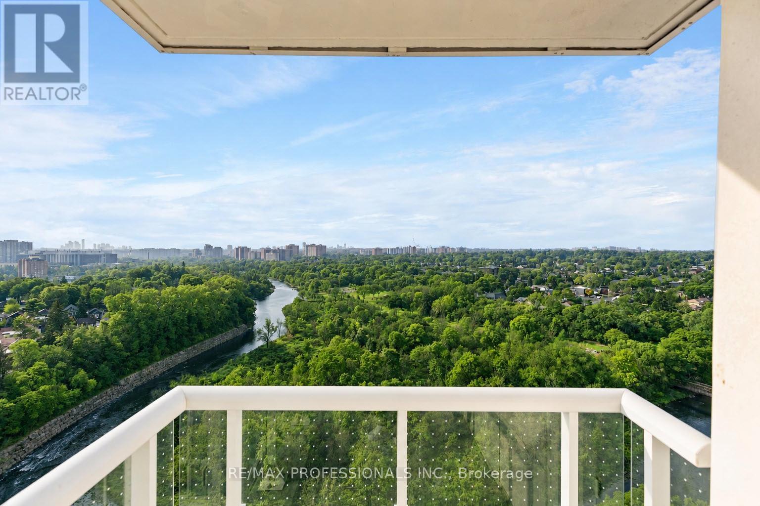 1603 - 10 WILBY CRESCENT