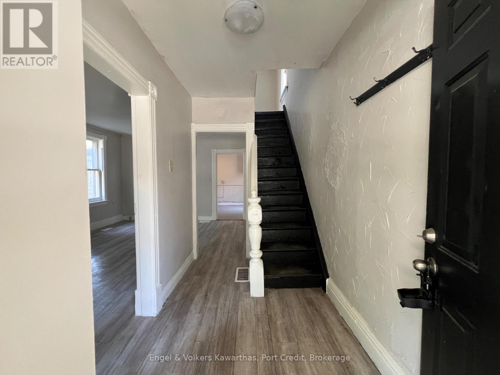 For sale: 639 BROWN STREET, Peterborough (Otonabee Ward 1