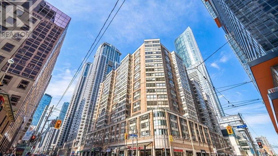 1403 - 717 BAY STREET