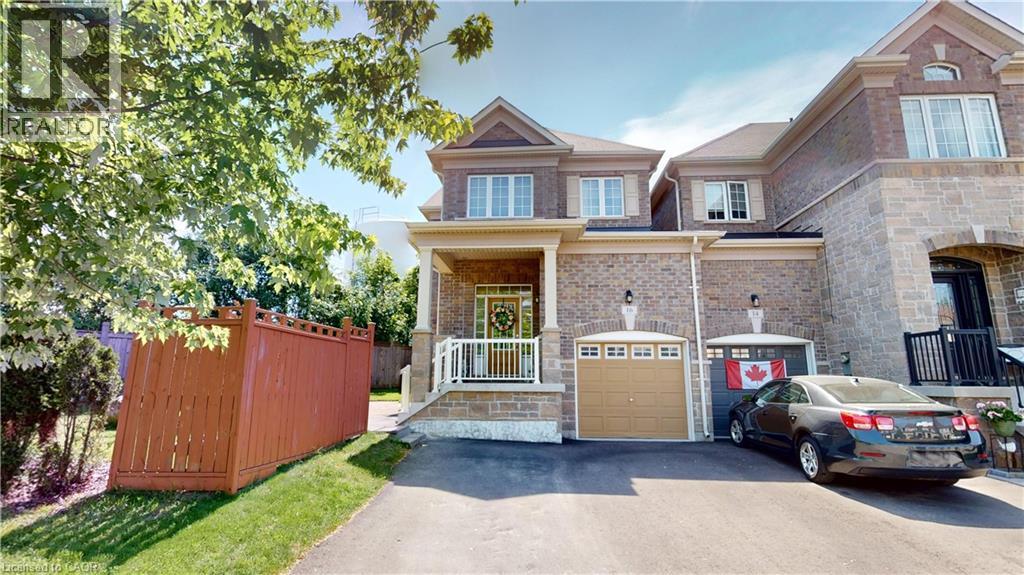 16 RIDGEGATE Crescent