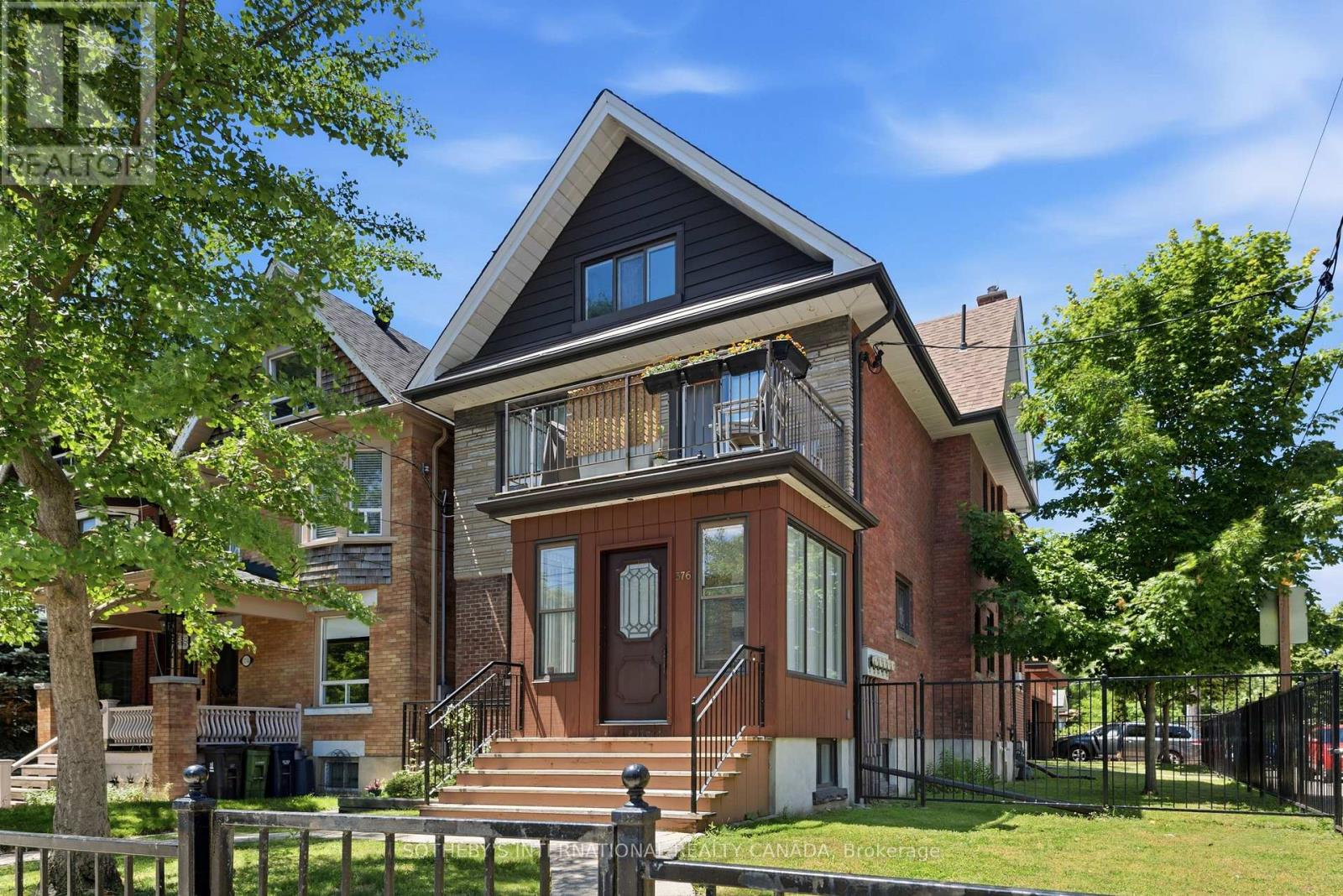 376 SUNNYSIDE AVENUE · Fourplex, Toronto