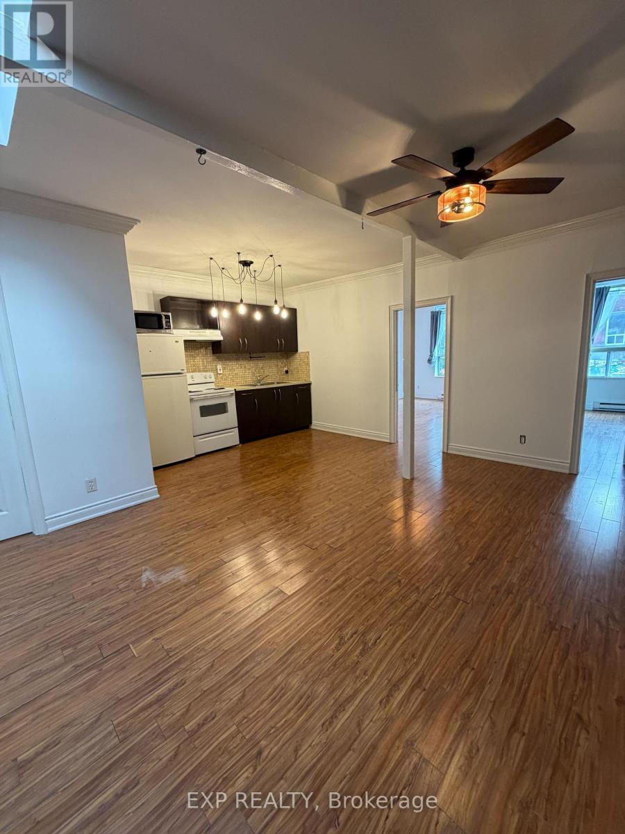 1 - 2878 DUNDAS STREET W