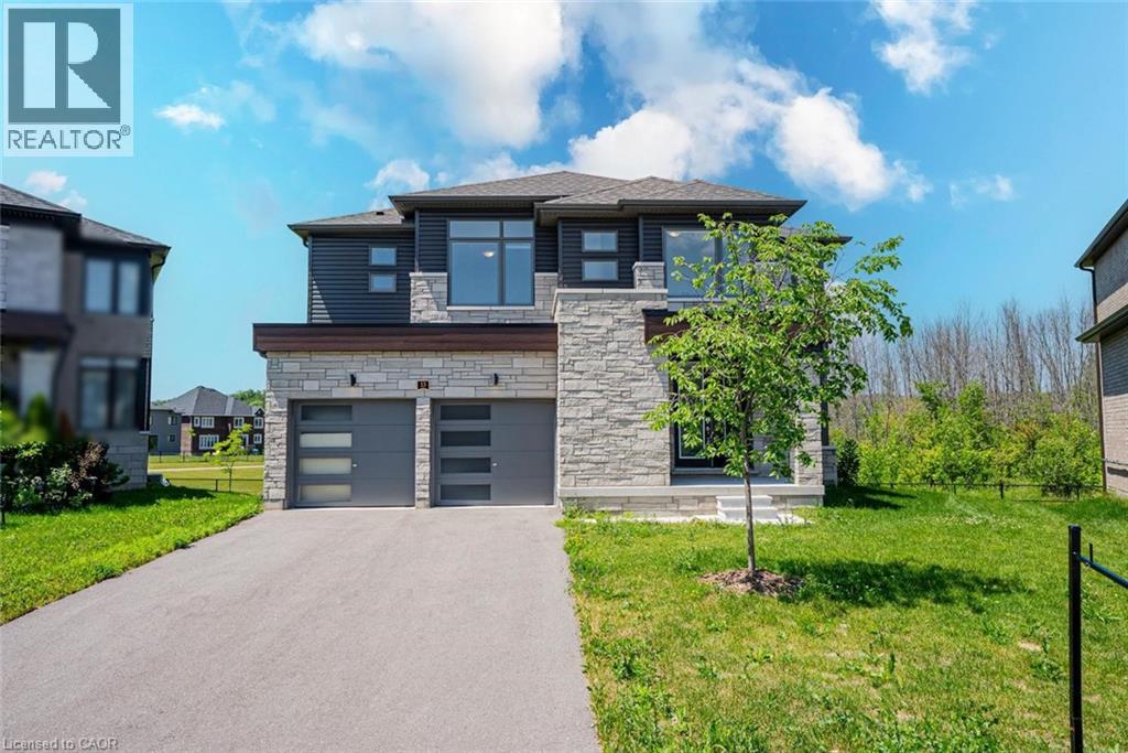 13 DEL RAY Crescent