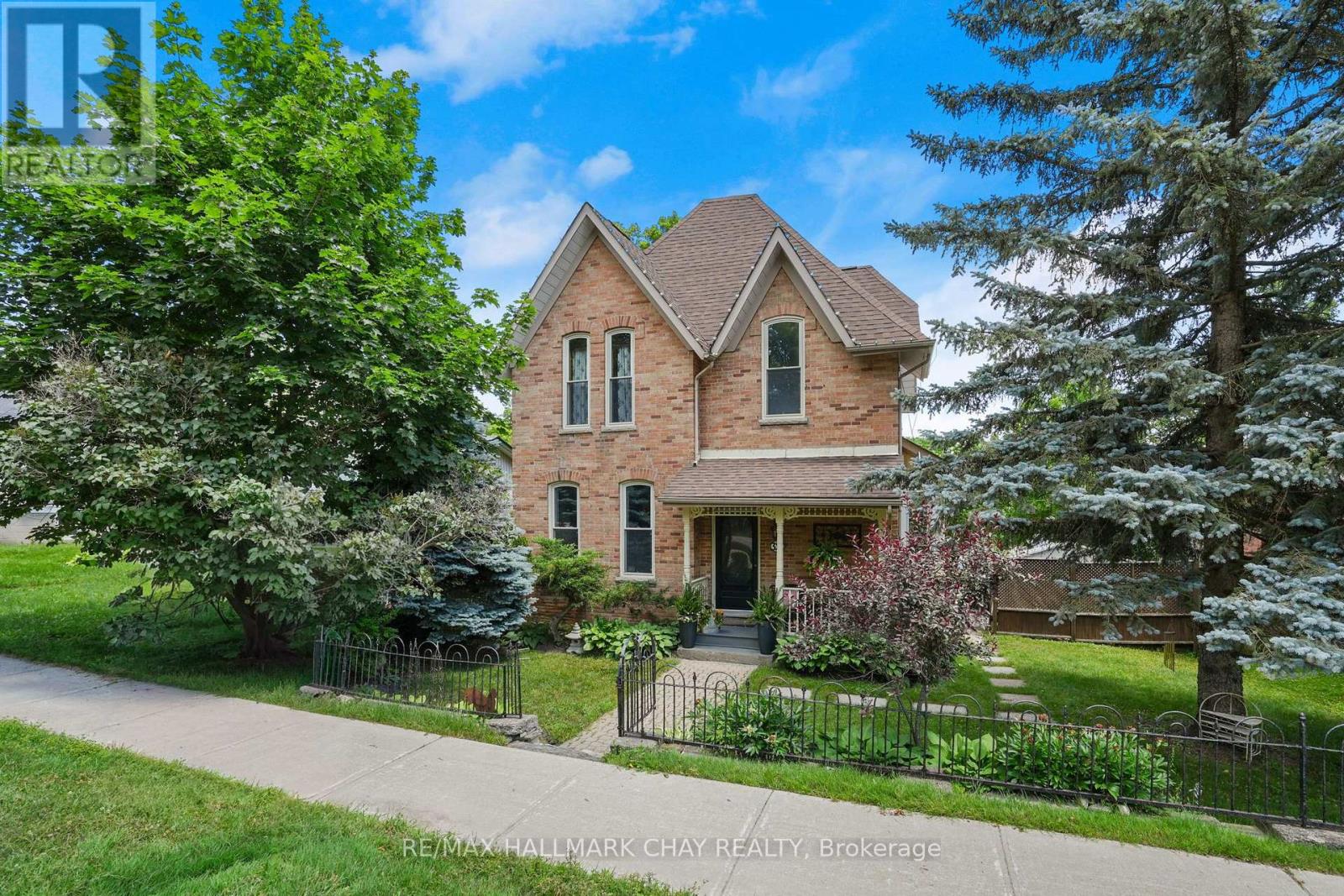 321 OWEN SOUND STREET