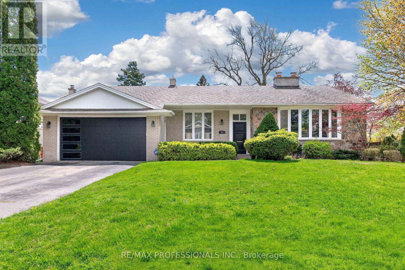 23 RAVENSBOURNE CRESCENT