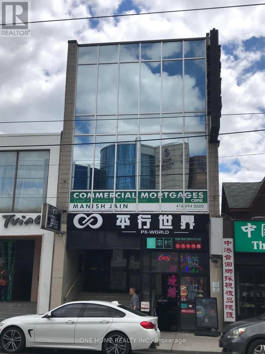 301 - 405 DUNDAS STREET W