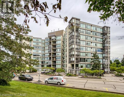23 WOODLAWN Road E Unit# 205