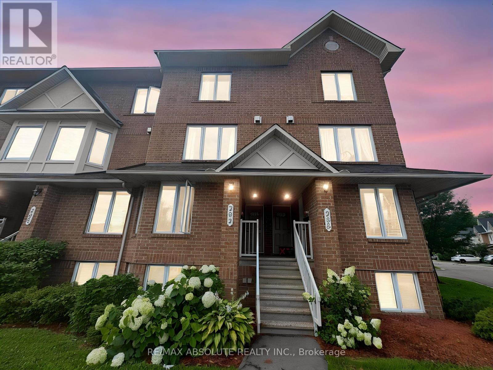 Town-condo in Barrhaven East
