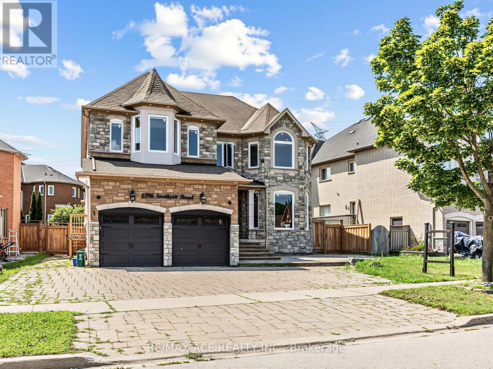 2396 SOUTHCOTT ROAD