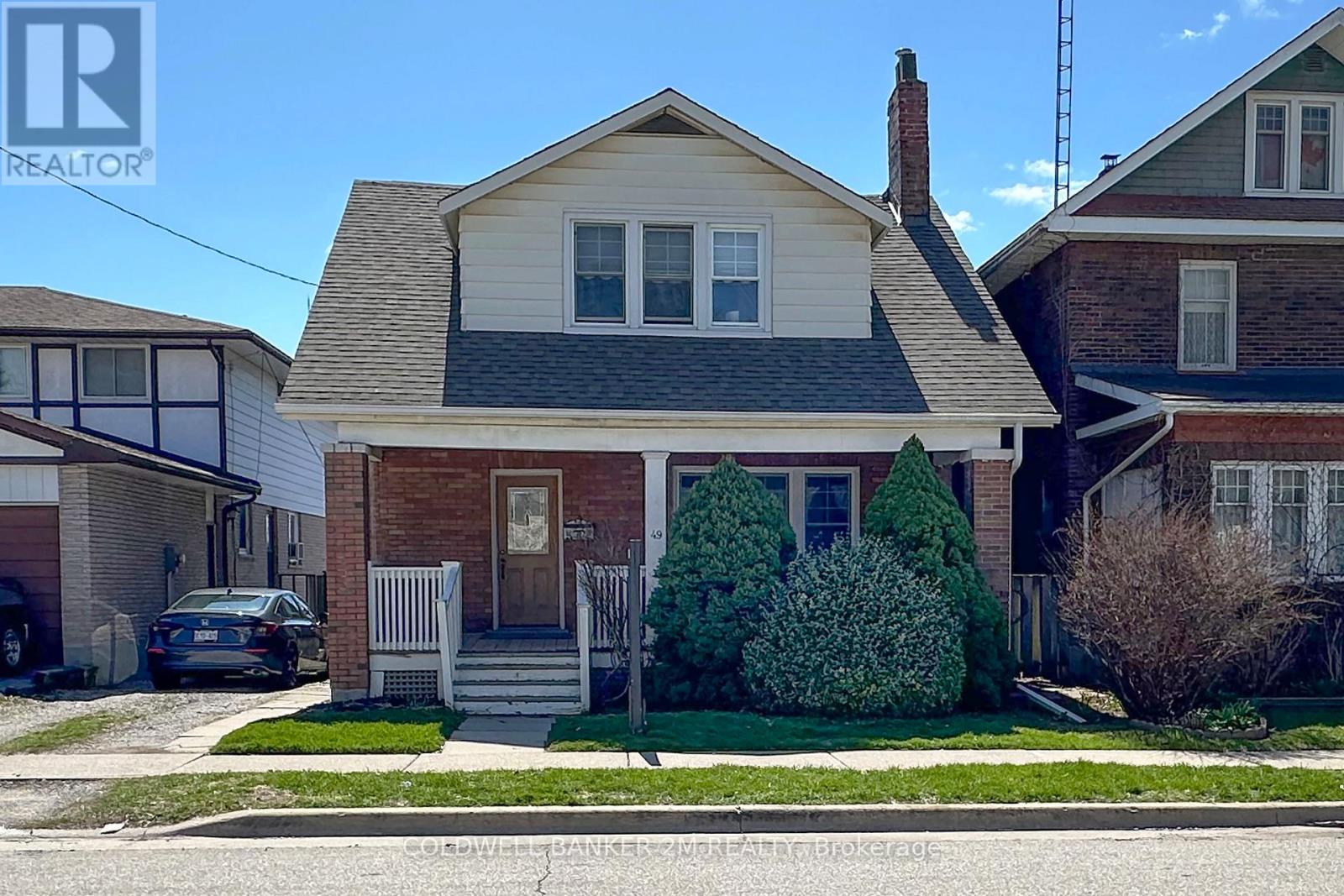 49 BROCK STREET E