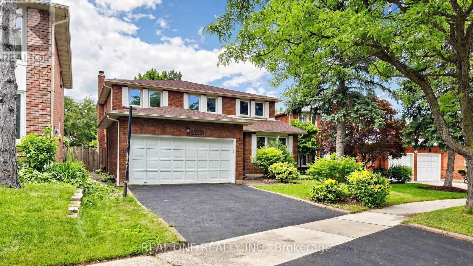 2027 ROY IVOR CRESCENT