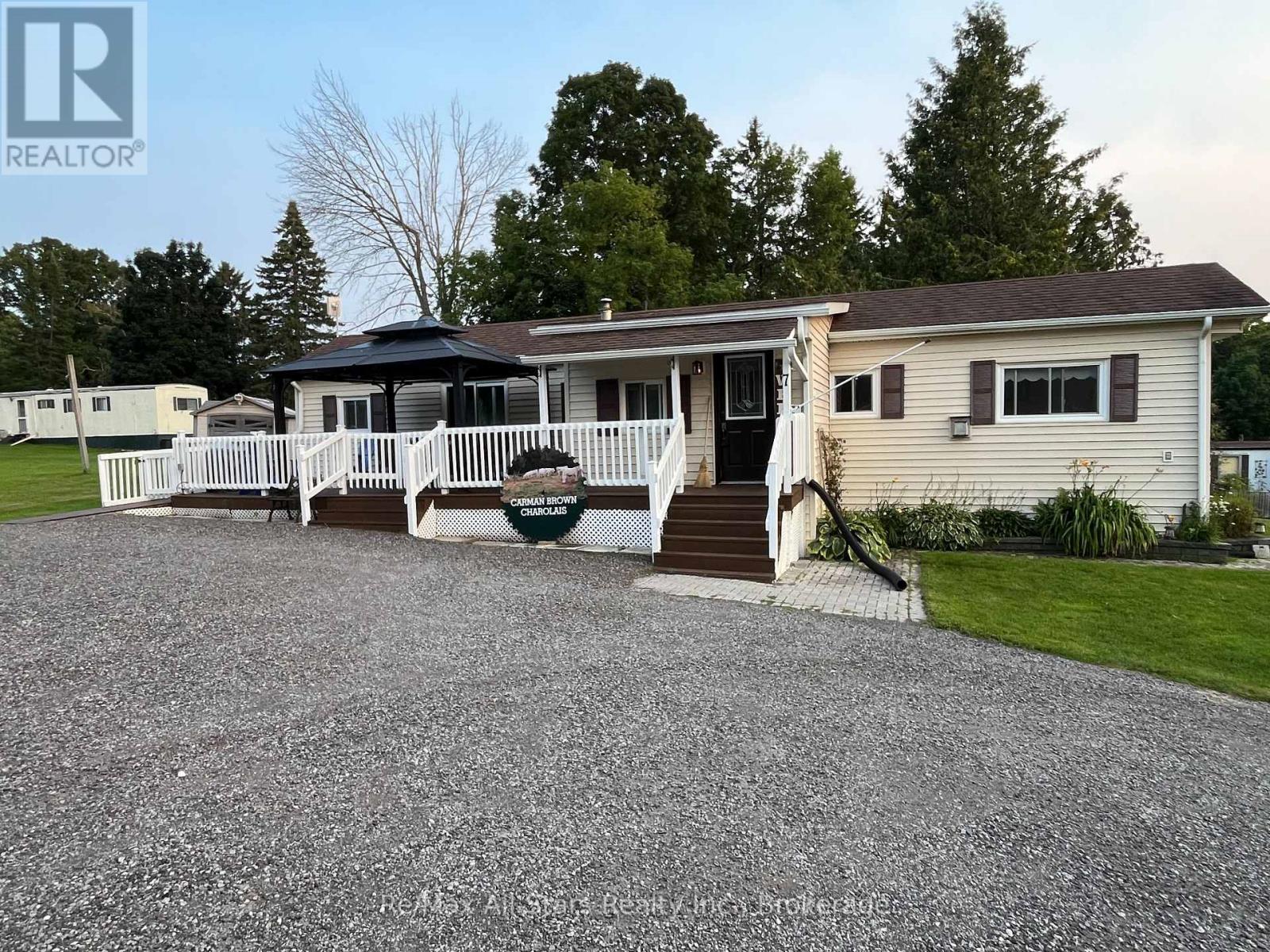 7 MARLENE DRIVE
