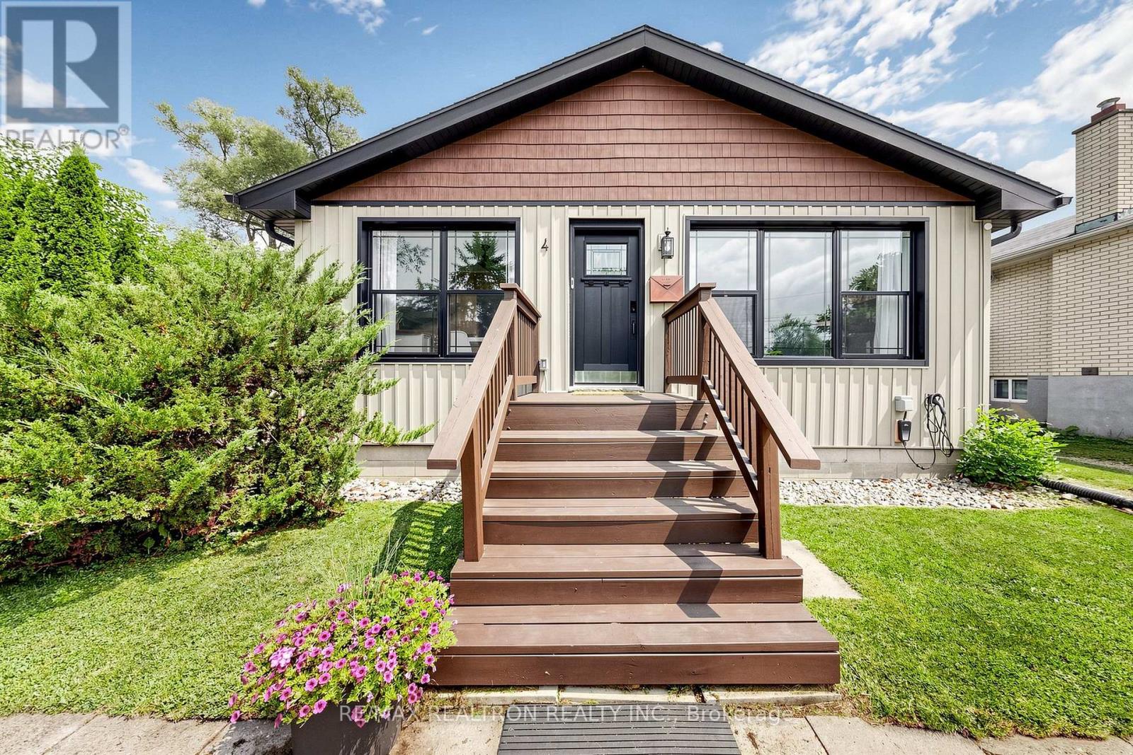 4 WATERBEND DRIVE