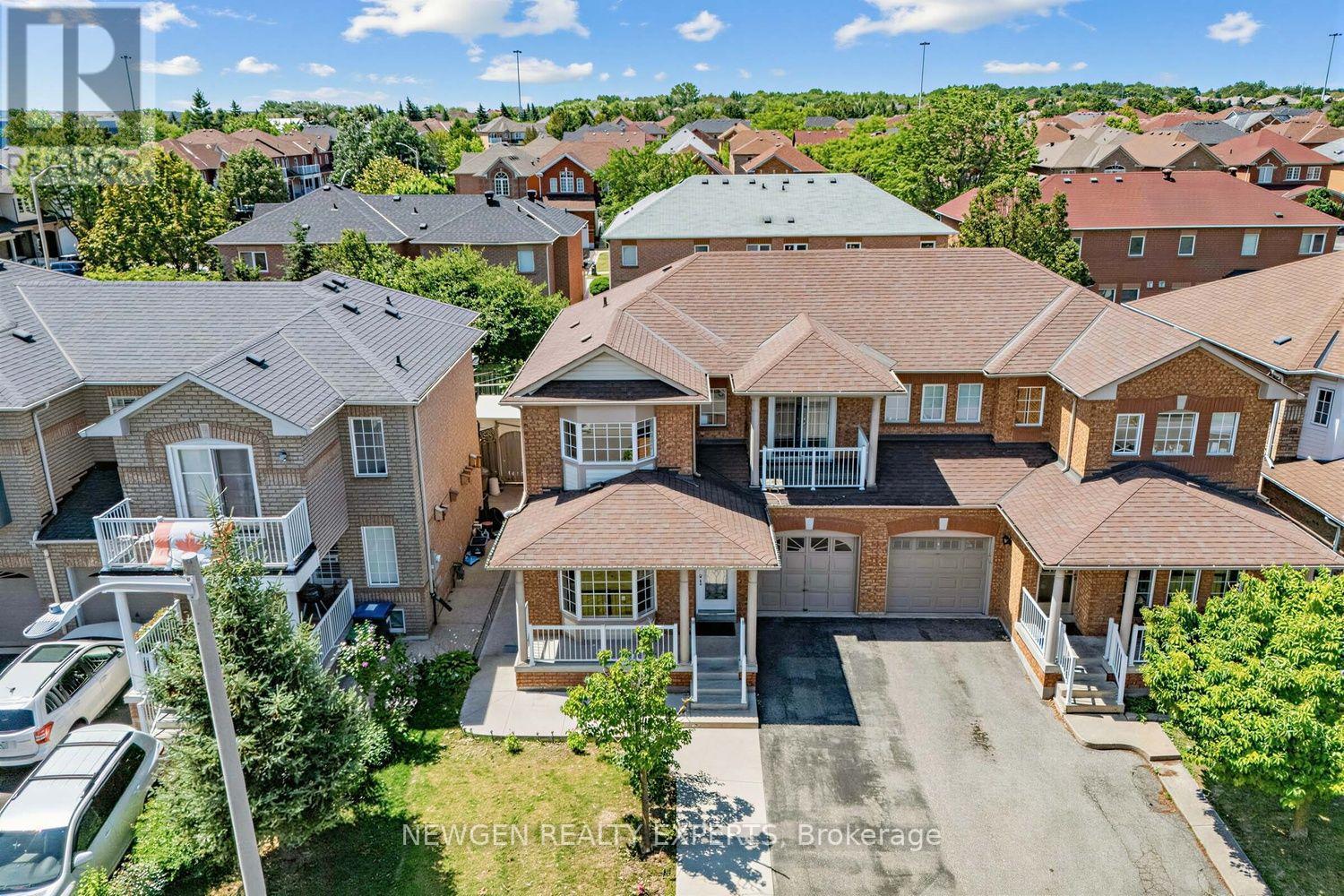 10 CHECKERBERRY CRESCENT