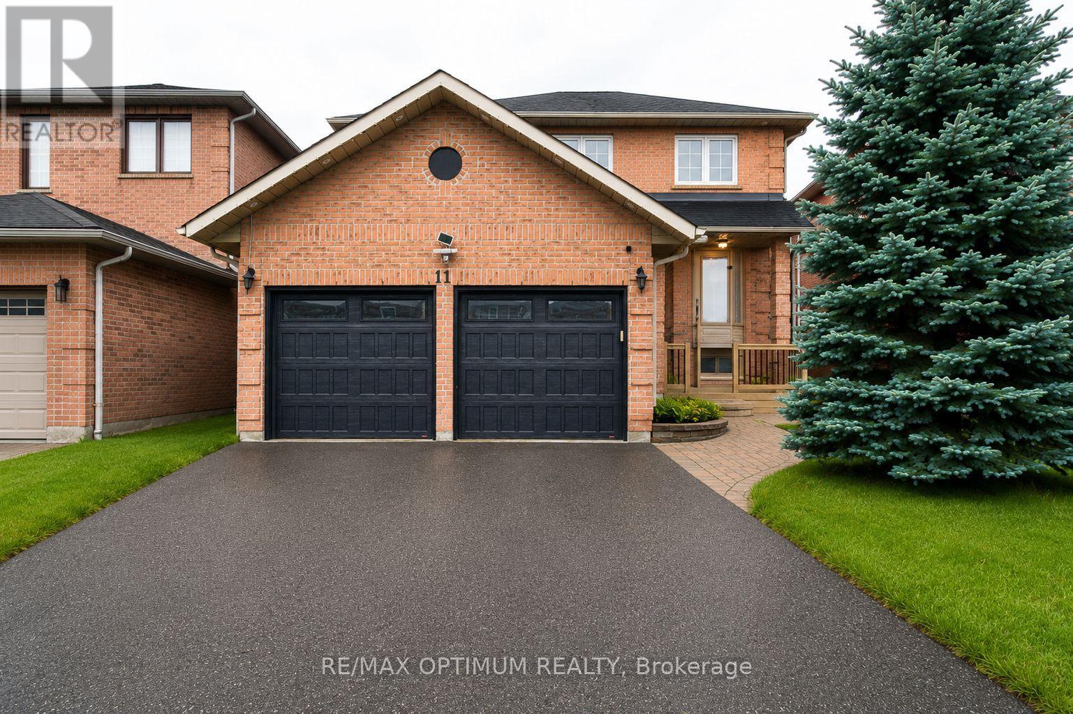 11 MURKAR CRESCENT
