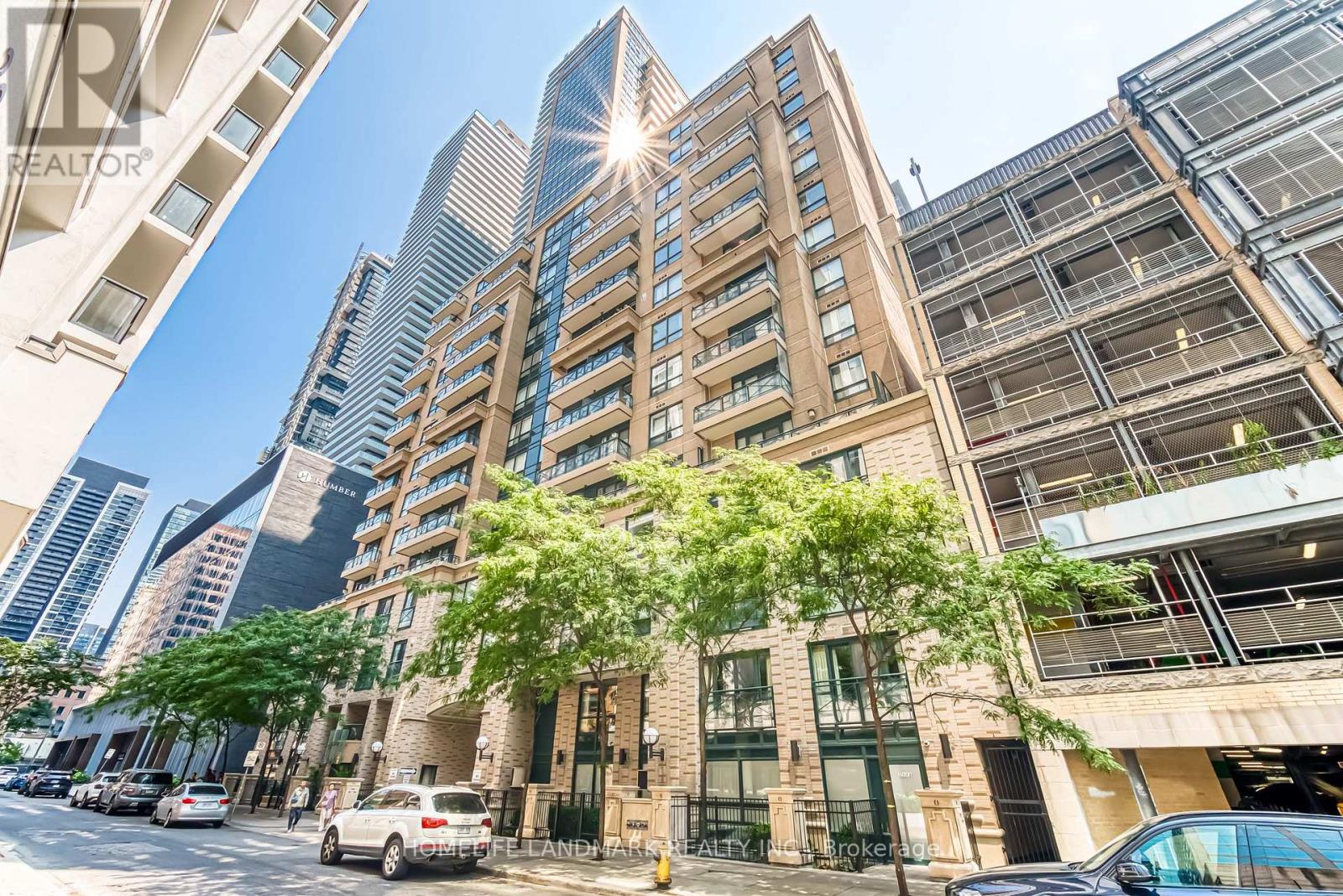 2701 - 35 HAYDEN STREET