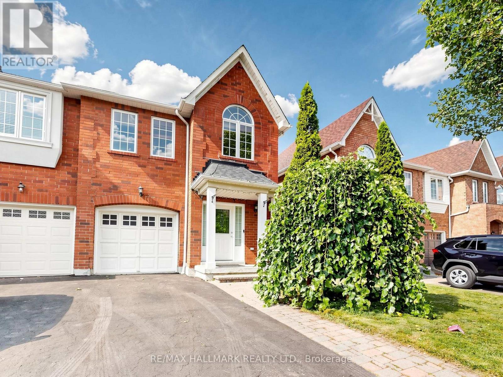 12 STOKELY CRESCENT