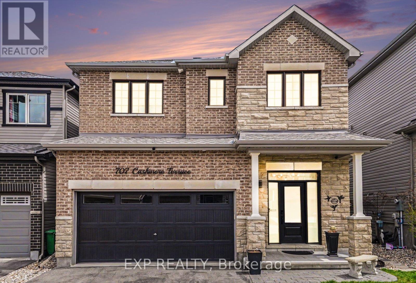Executive detached home in Heritage Park