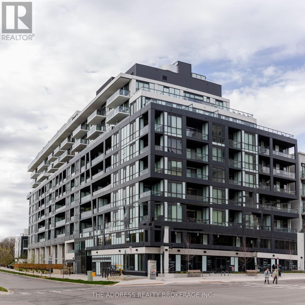 1106 - 6 GREENBRIAR ROAD