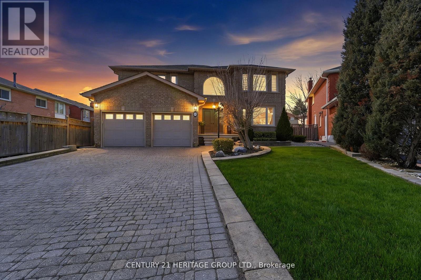12 LAVINIO COURT