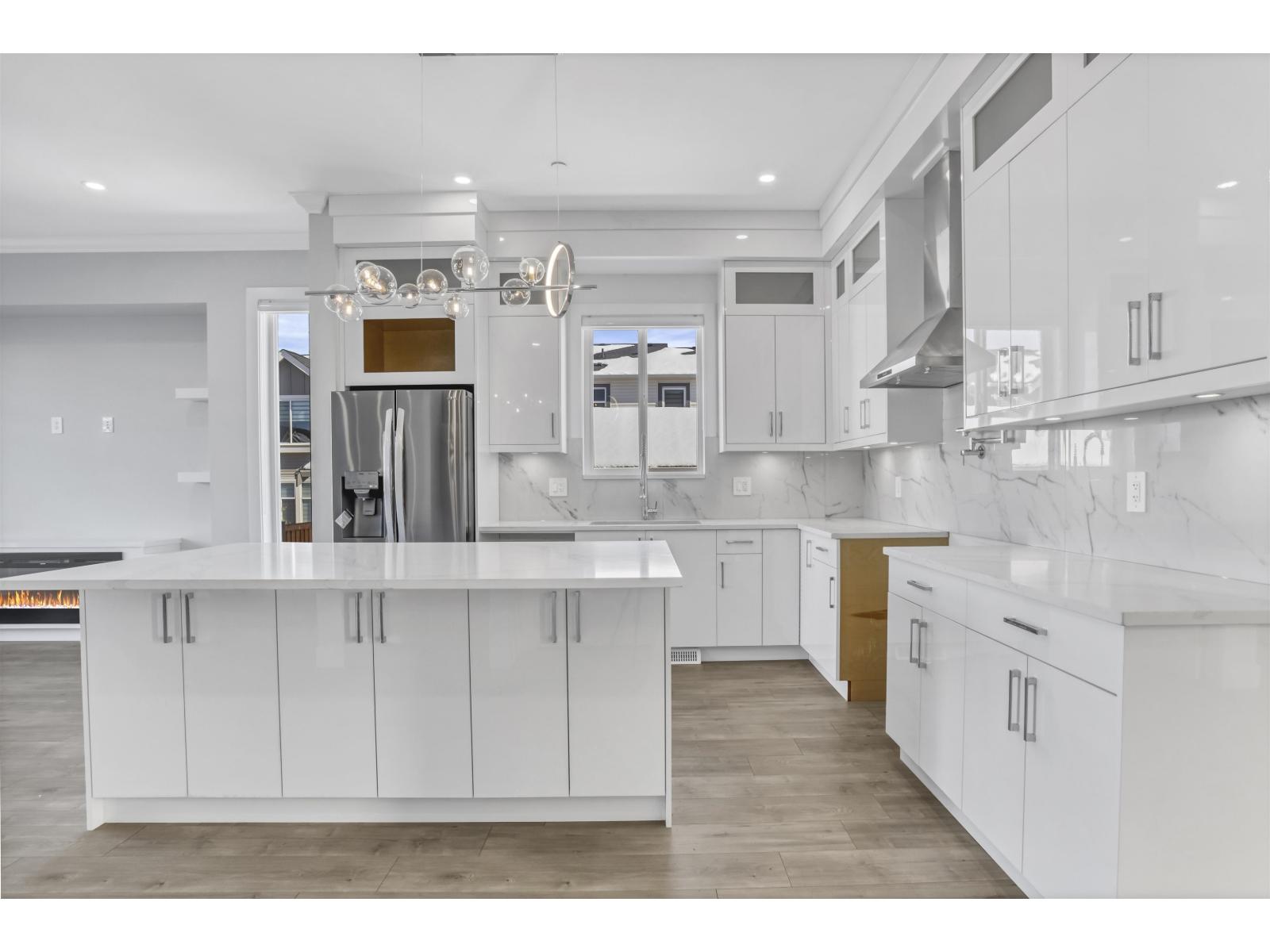 19685 74 Avenue: photo 7