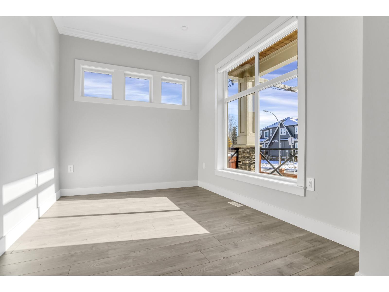19685 74 Avenue: photo 4