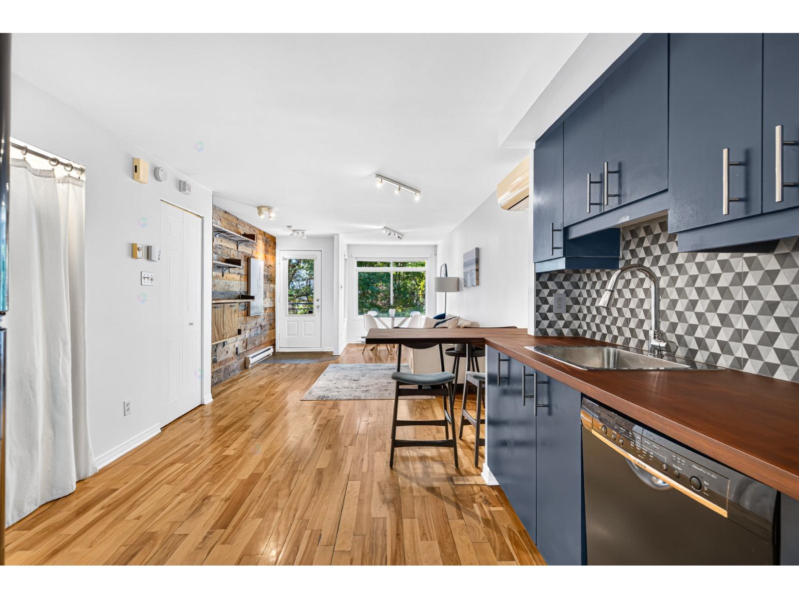4791 Rue Rivard — photo 1