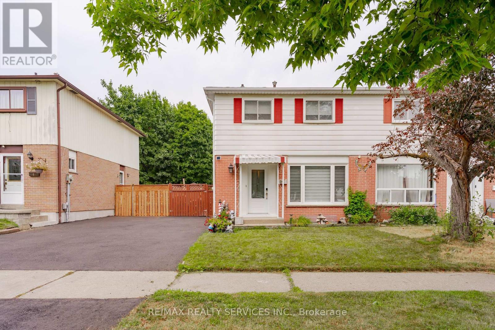 6 LAUDERDALE ROAD