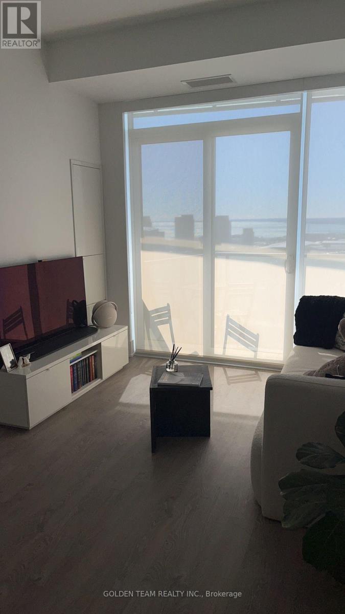 2815 (2ND BEDROOM) - 470 FRONT STREET W