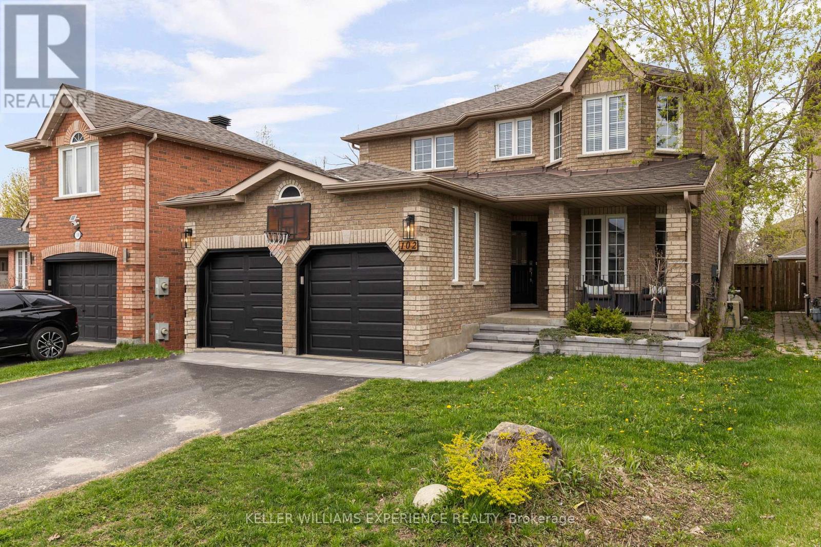 102 COUNTRY LANE