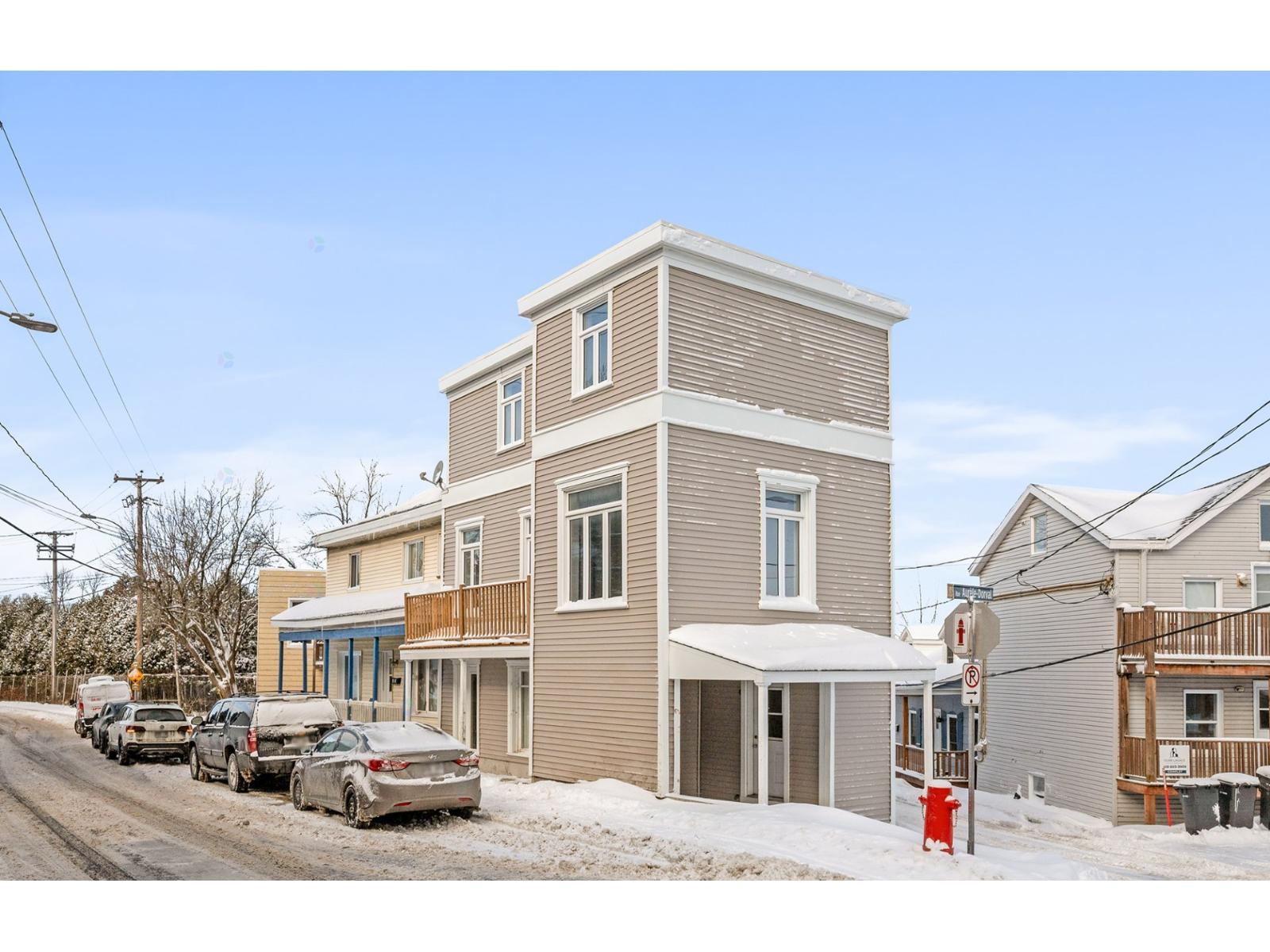 385 Rue St-Joseph — photo 1