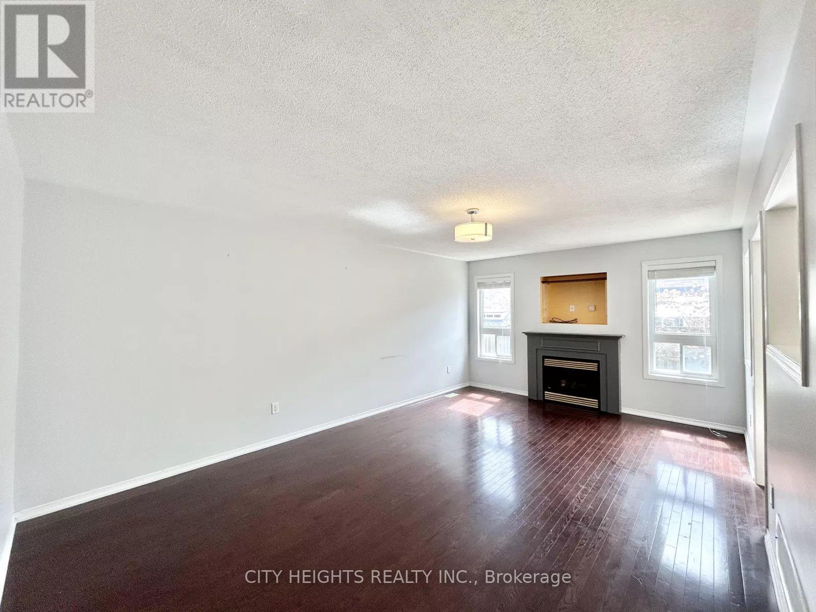 19 SIVYER CRESCENT