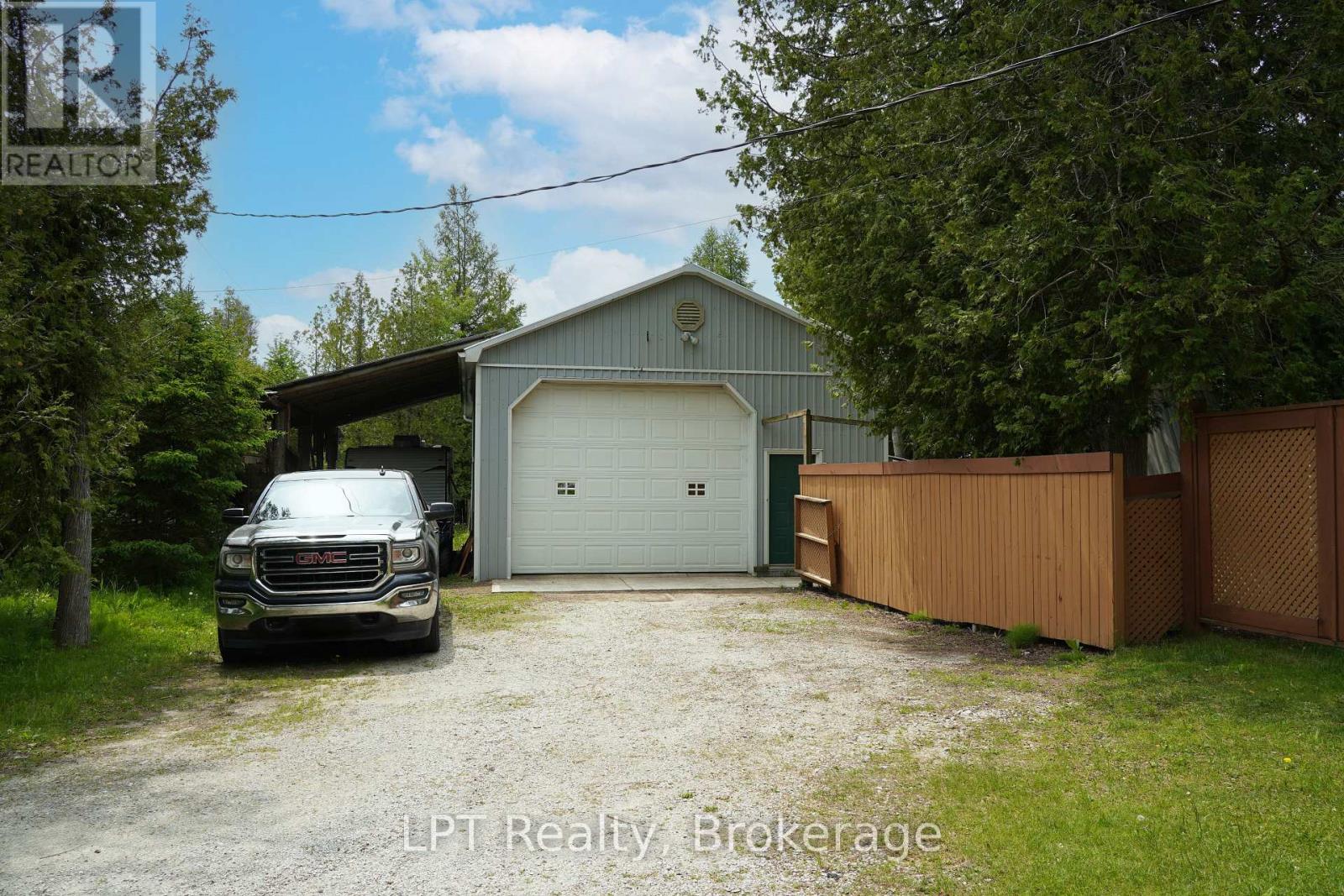 668 Pike Bay Road, photo 5