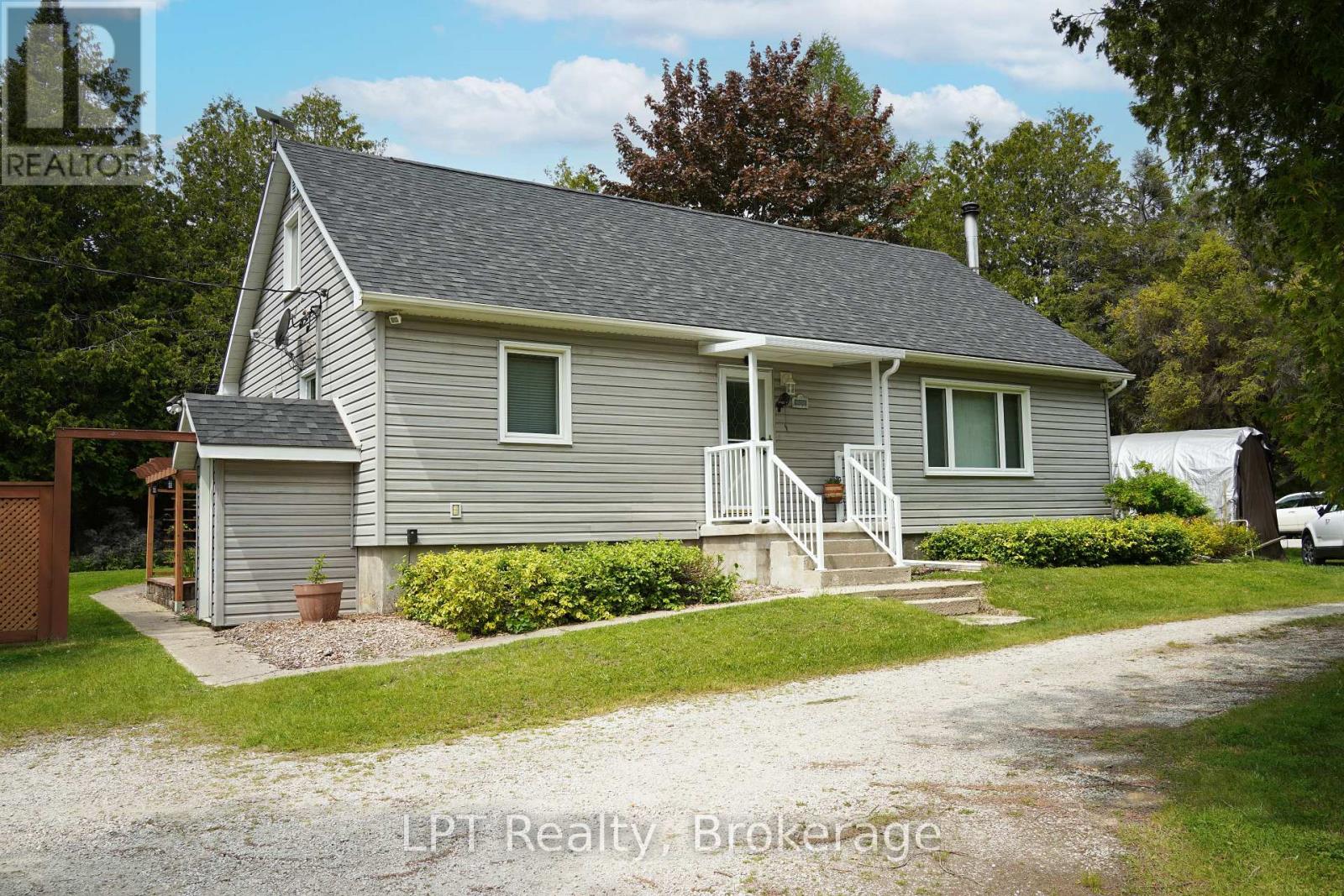 668 Pike Bay Road, photo 6