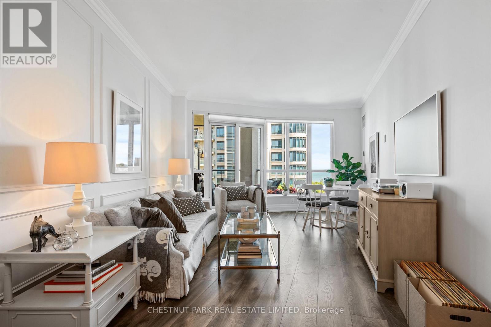 604 - 2087 LAKE SHORE BOULEVARD W
