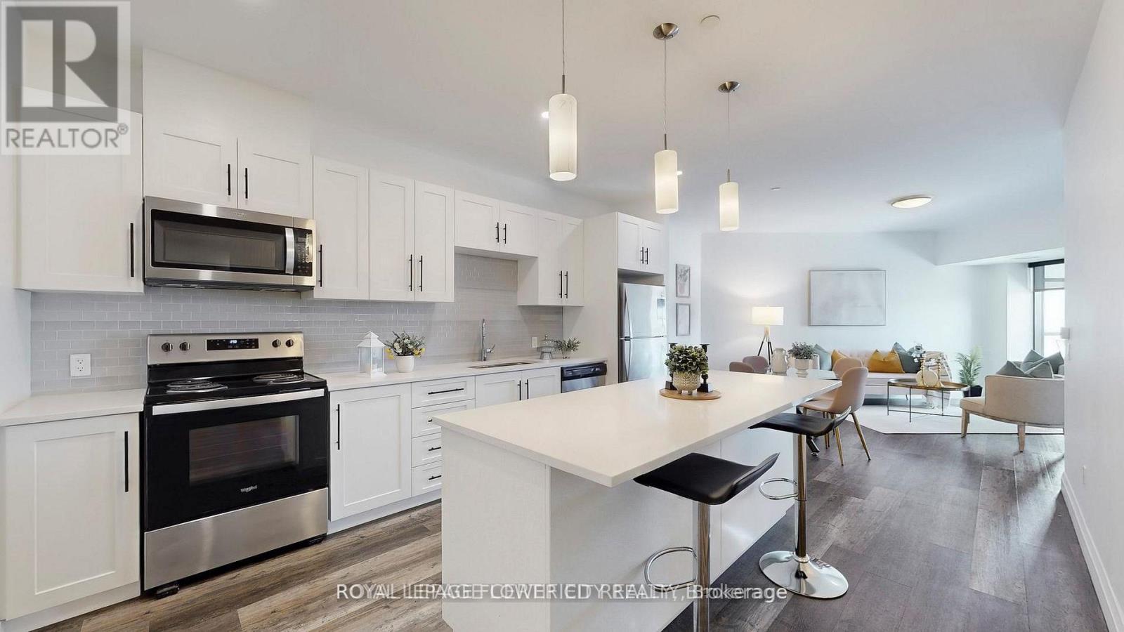 411 - 332 GOSLING GARDENS