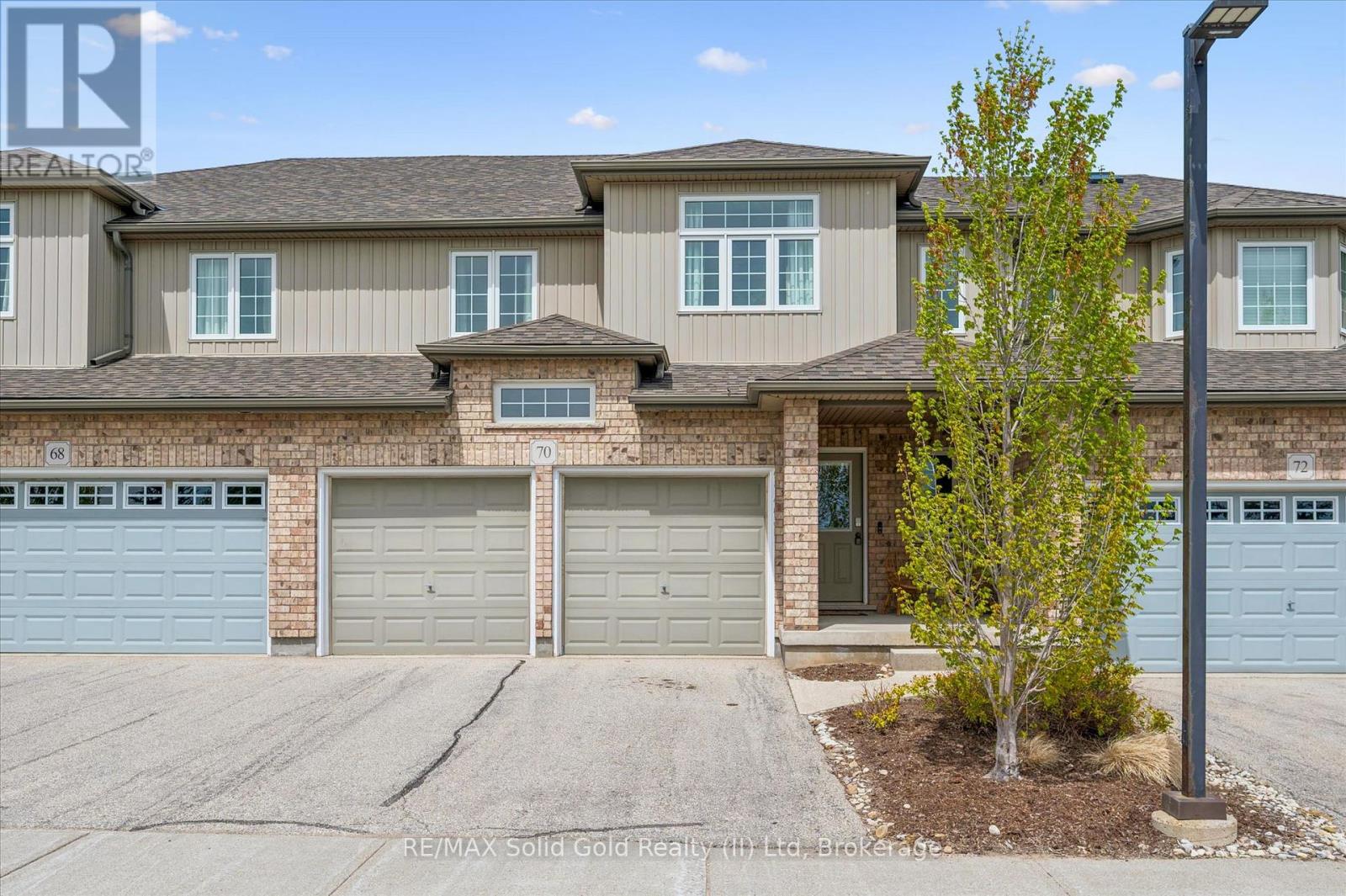 70 - 31 TOWNSEND DRIVE