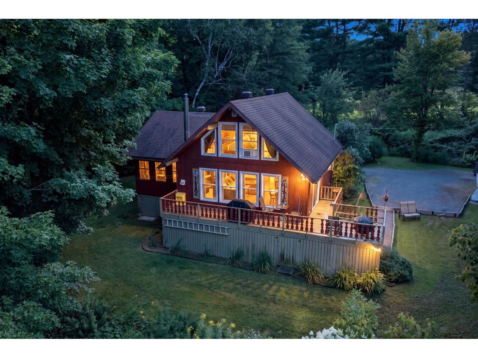 2700 Ch. Laurin — photo 1