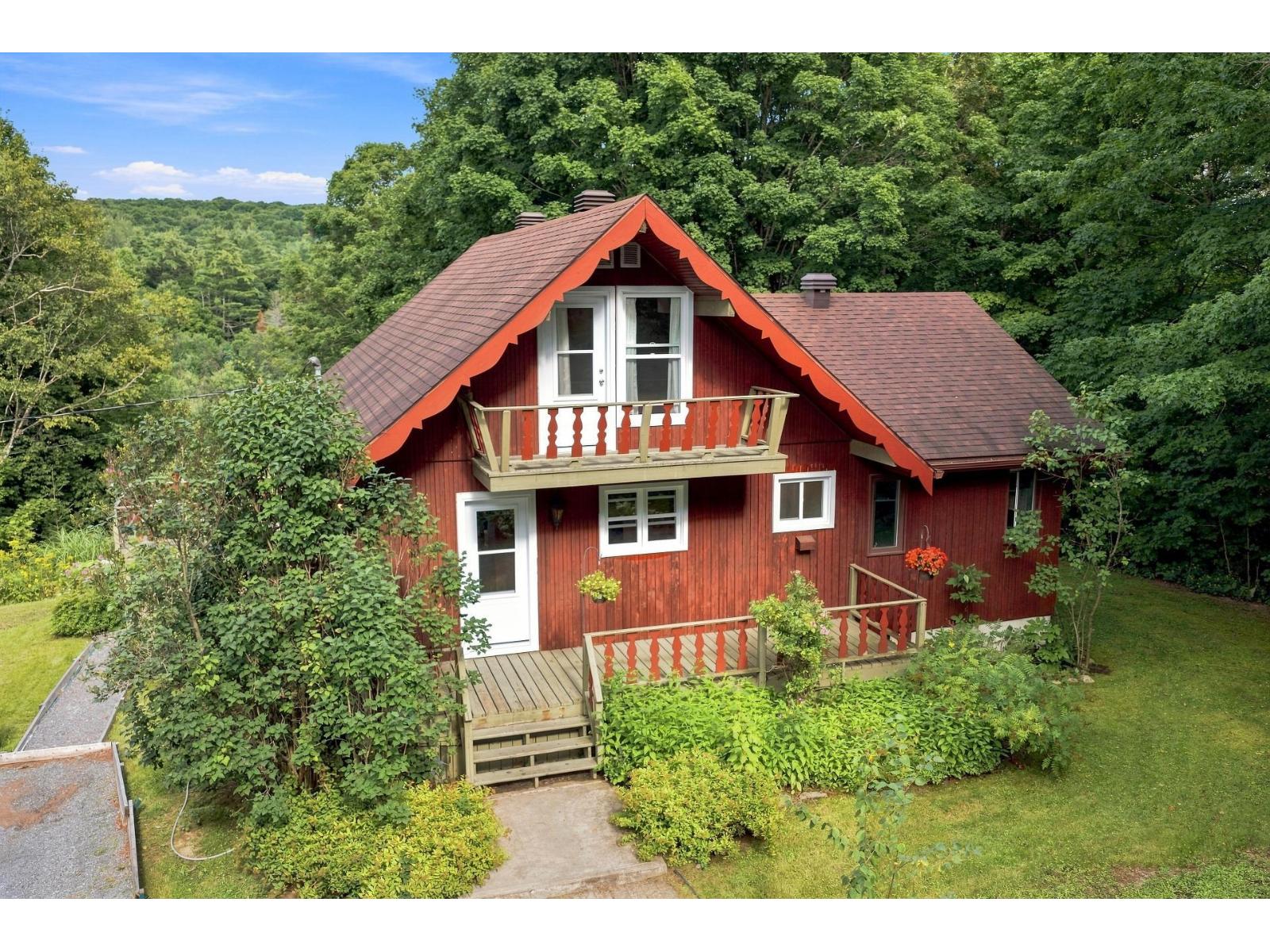 2700 Ch. Laurin — photo 3