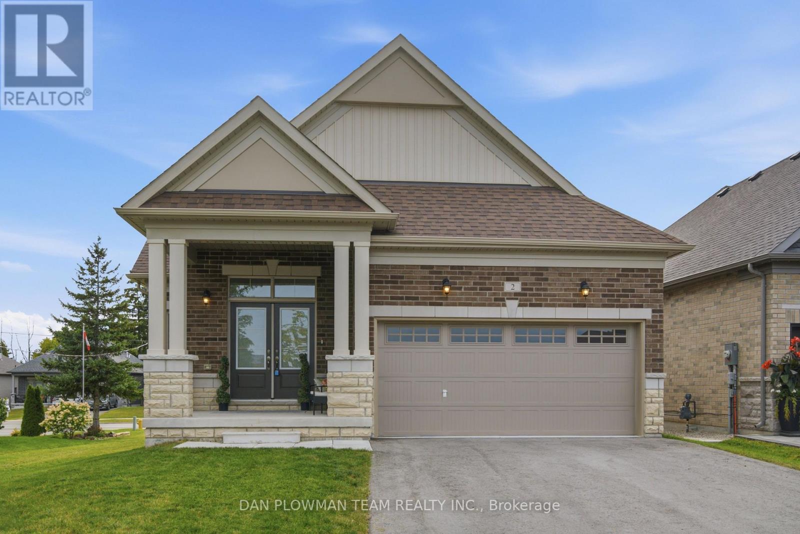 2 HOLTBY COURT