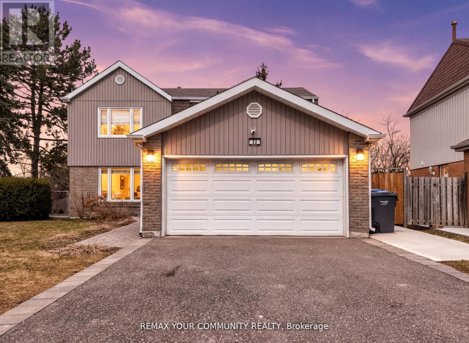 22 MADELAINE CRESCENT