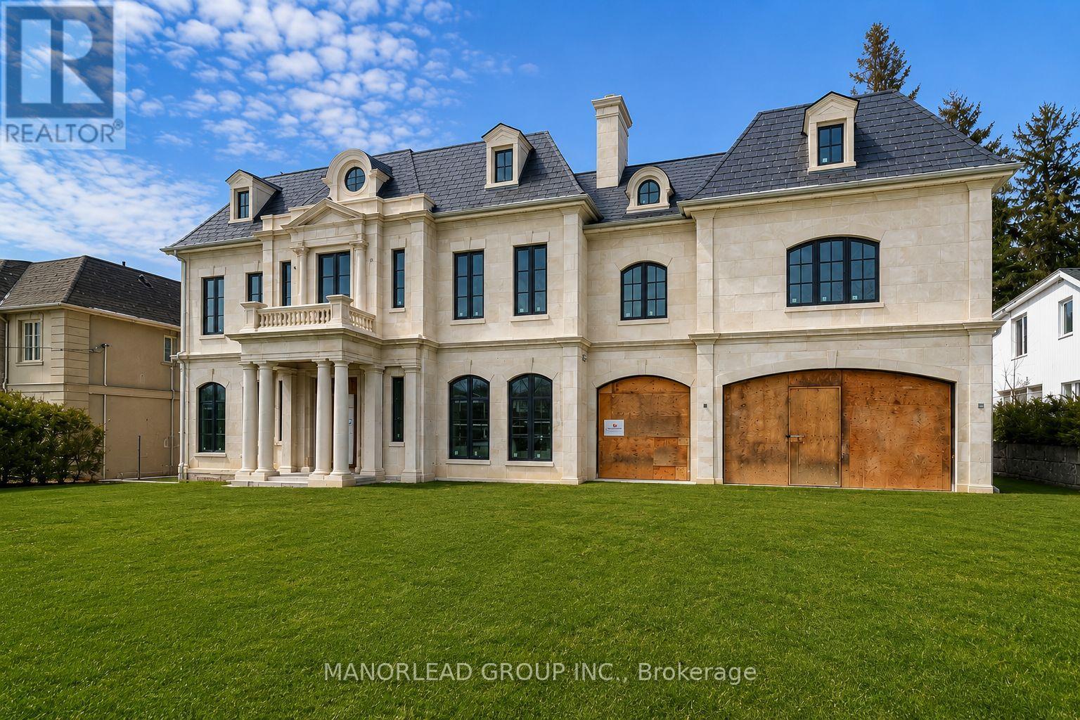 19 ROYAL OAK DRIVE